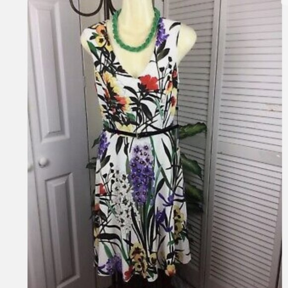 BEAUTIFUL FLORAL SLEEVELESS TOMMY HILFIGER DRESS SIZE 6 - Picture 5 of 16